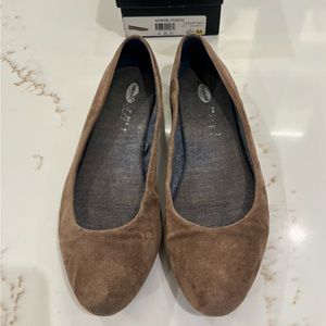 Dr Scholls Giorgie Flats in Stucco size 8.5. GUC